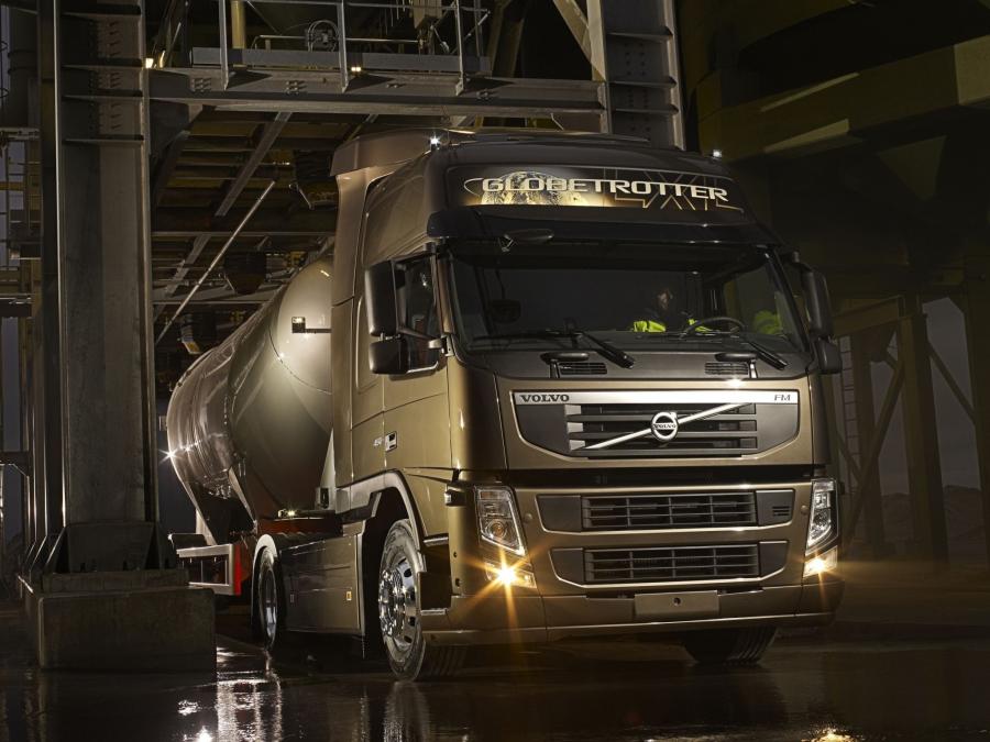  Volvo FM 450 4x2 2010 года  (фото 4 из 4)